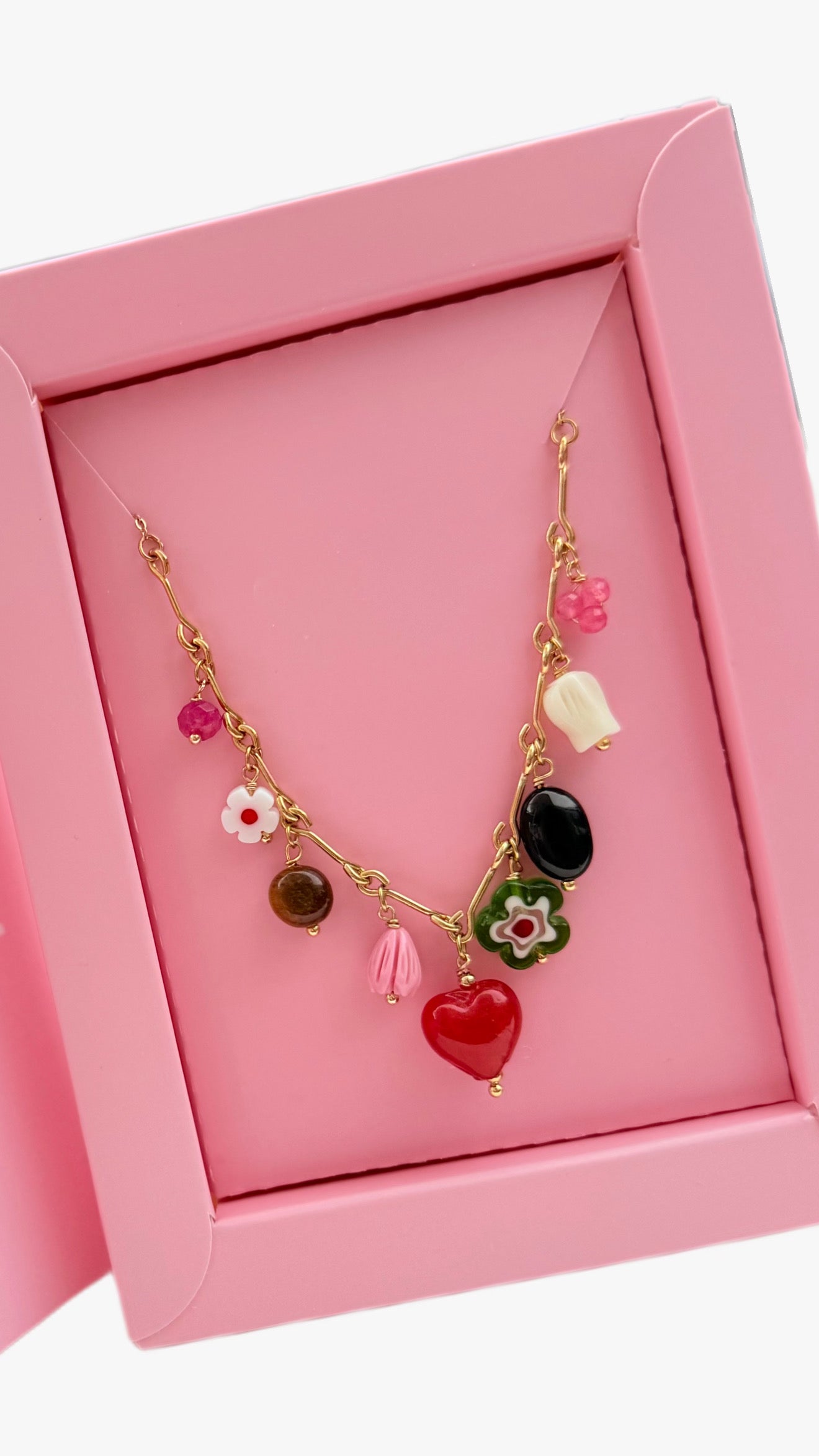 Colar Charme Love